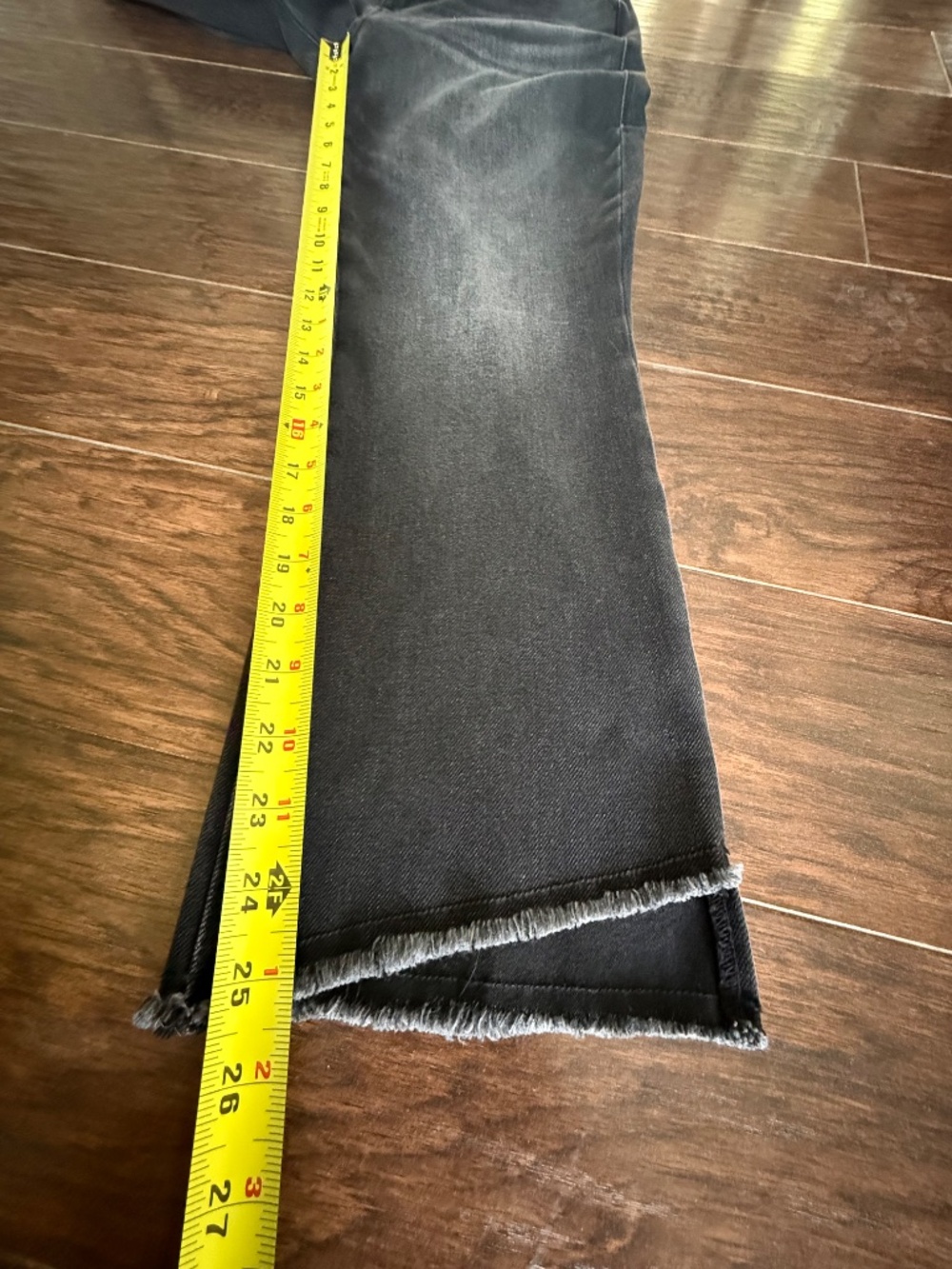 CAbi Black Hi-Low Crop Jeans Size 4 Stretch Denim EUC - Picture 7 of 10